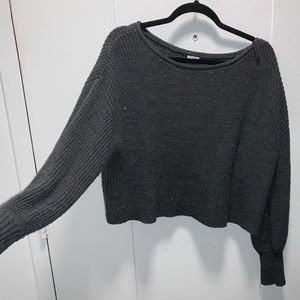 Oversize crop sweater